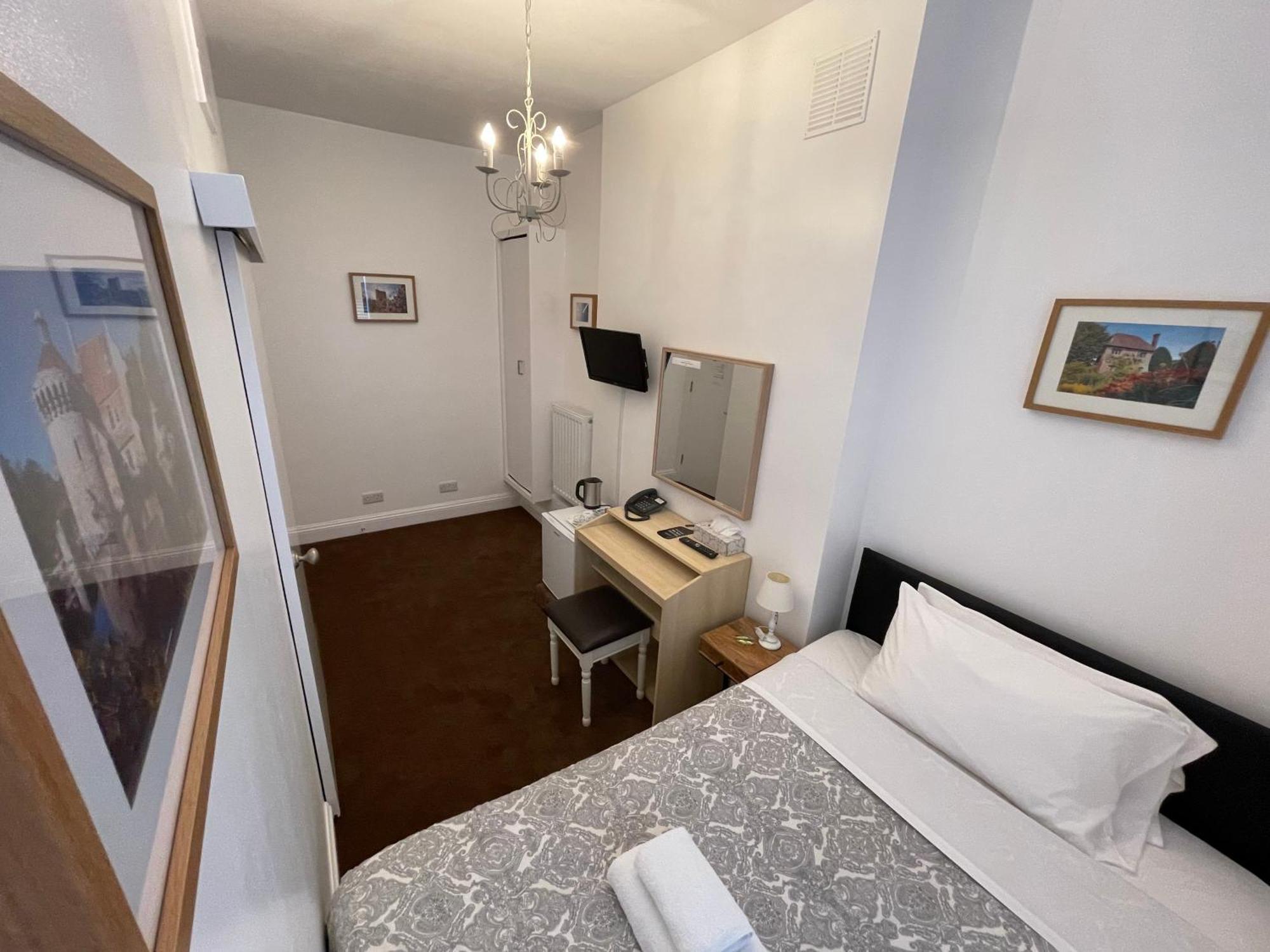 Single Room,1208733037:JPEG